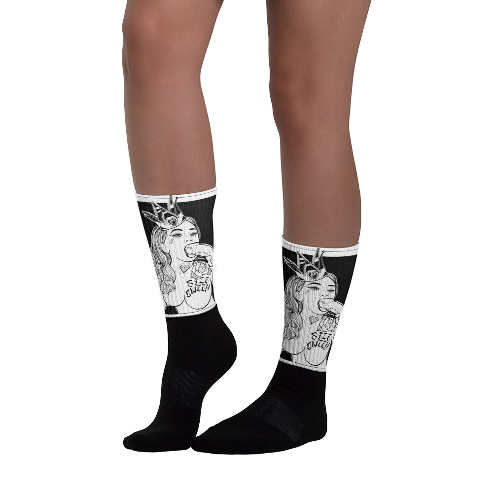 Size qween Socks